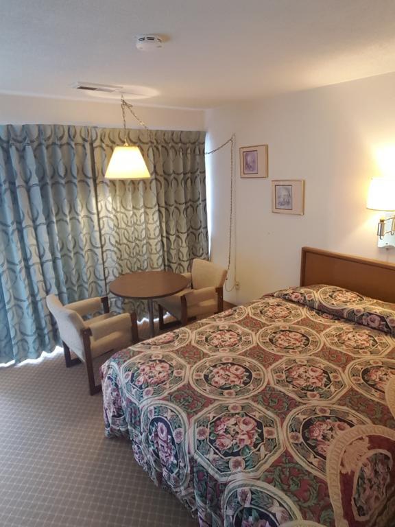 Town'N Country Motor Inn Лимингтон Экстерьер фото