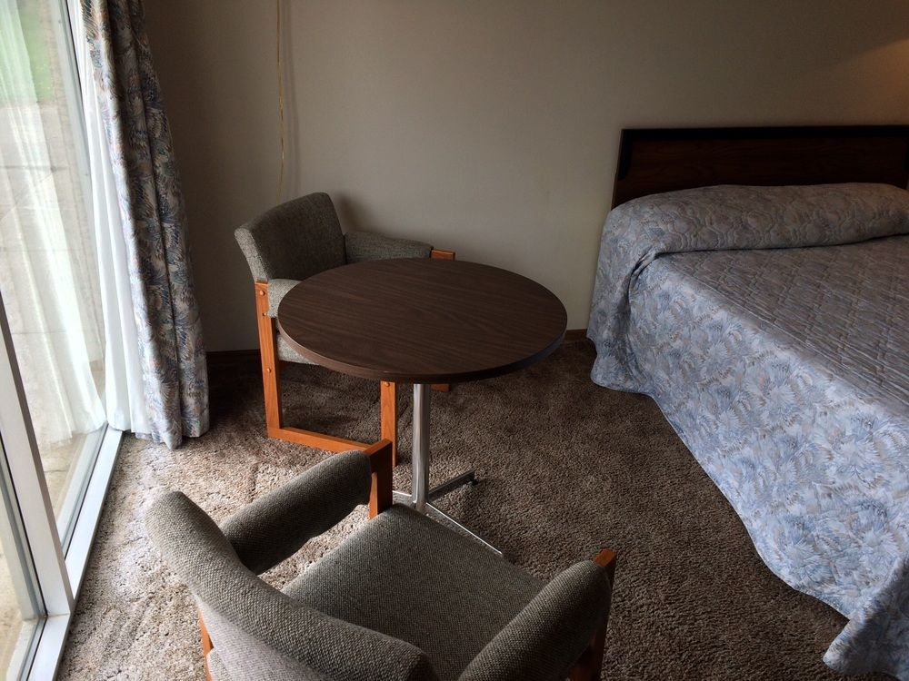 Town'N Country Motor Inn Лимингтон Экстерьер фото